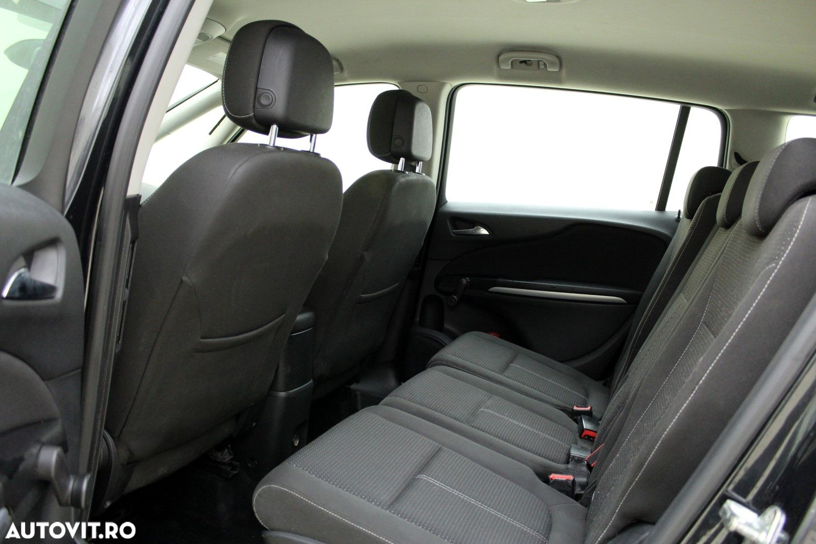 Opel Zafira - 9