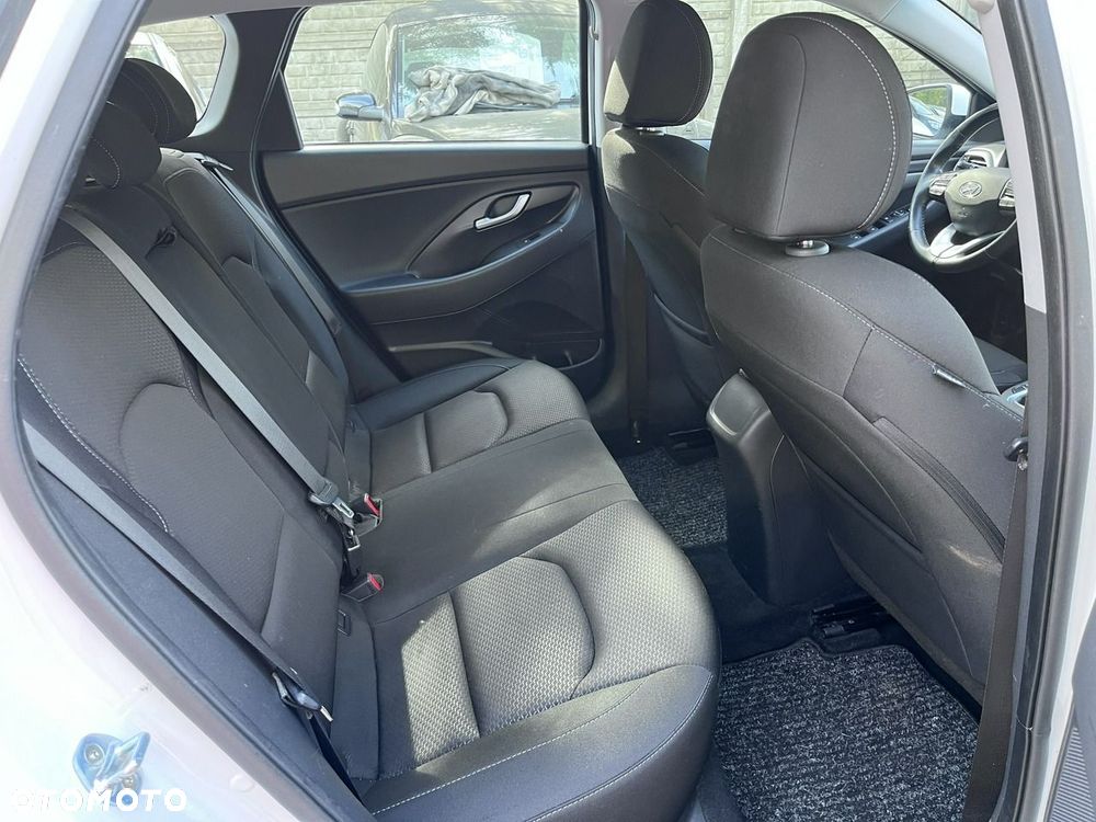 Hyundai i30 - 24