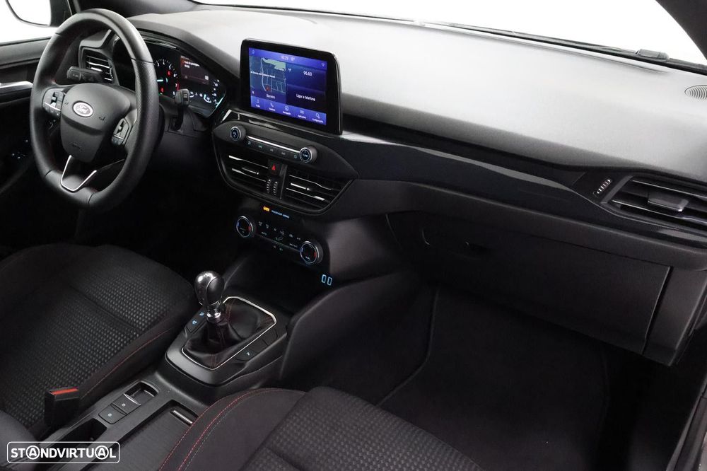 Ford Focus SW 1.0 EcoBoost MHEV ST-Line - 4