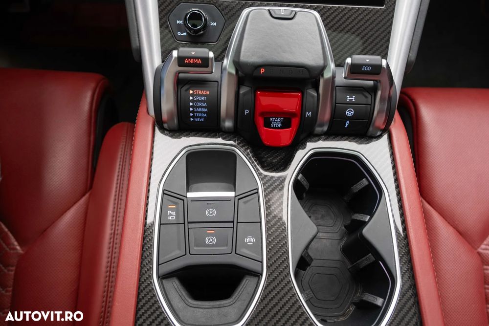 Lamborghini URUS - 17