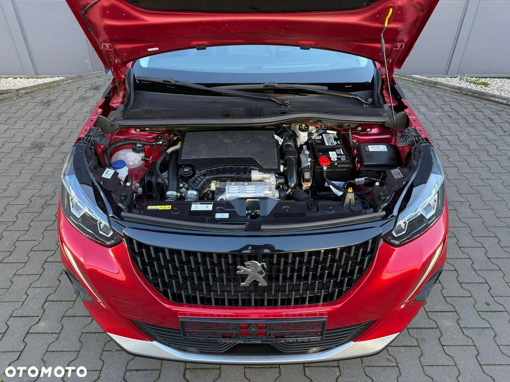 Peugeot 2008 1.2 Pure Tech Allure S&S - 28