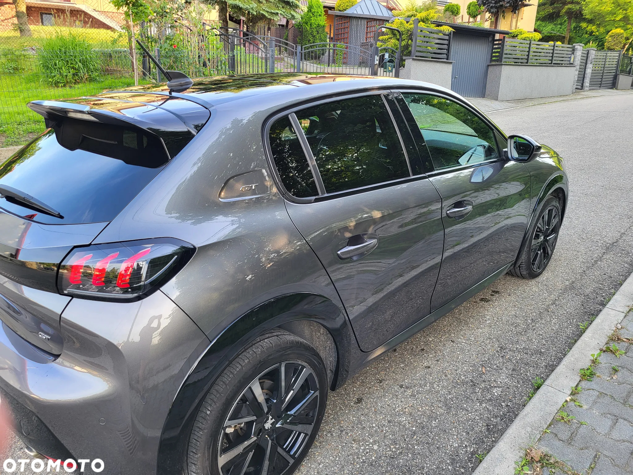Peugeot 208 PureTech 100 EAT8 GT Pack - 9