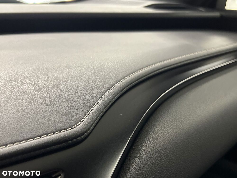 Lexus UX - 28