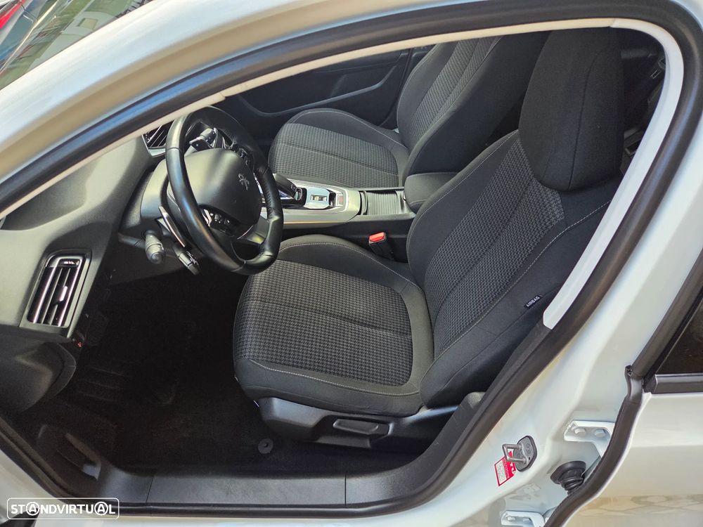 Peugeot 308 PureTech 130 GPF EAT8 Stop & Start Active Pack - 8