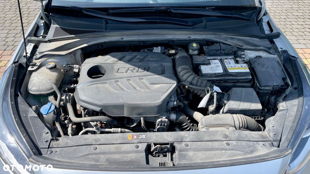 Kia Ceed 1.6 CRDi SCR M - 10