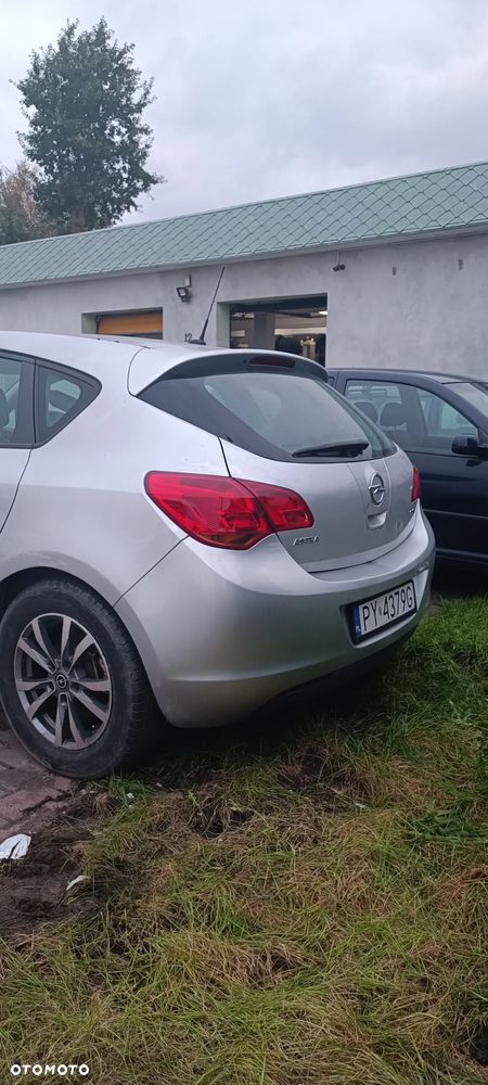 Opel Astra III 1.7 CDTI - 9