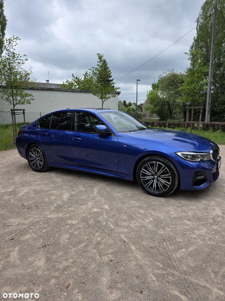 BMW Seria 3 330e M Sport sport - 4