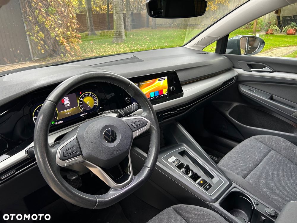 Volkswagen Golf - 29