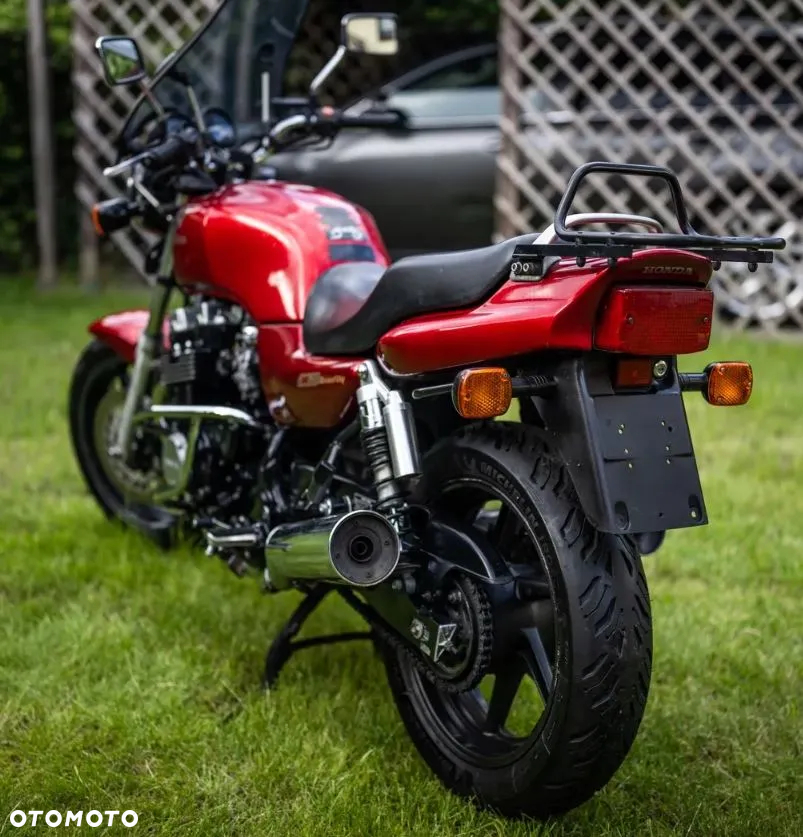 Honda CB - 8