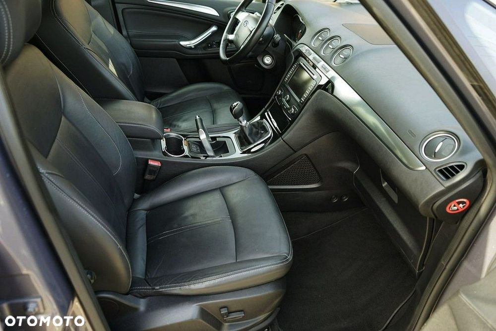 Ford S-Max - 18