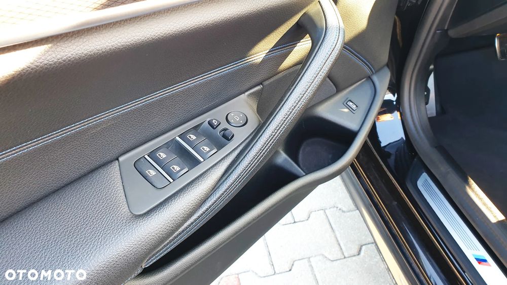 BMW Seria 5 520d xDrive M Sport sport - 10