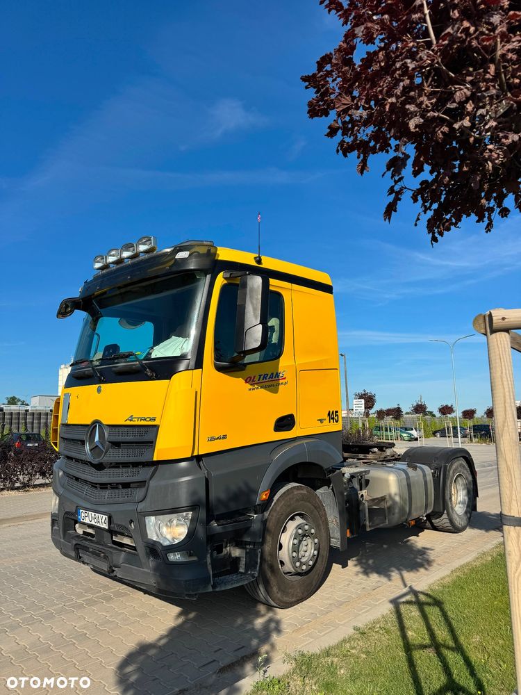 Mercedes-Benz Actros - 2