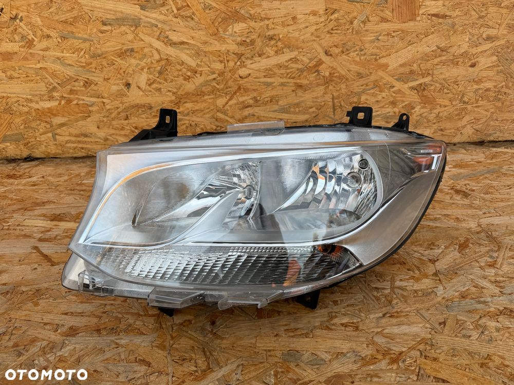 LAMPA REFLEKTOR PRZÓD PRZEDNIA PRAWA RH LEWA LH MERCEDES-BENZ SPRINTER W907 W910 ZWYKŁA KOMPLET A9109060000 A9109060100 ORYGINAŁ - 9