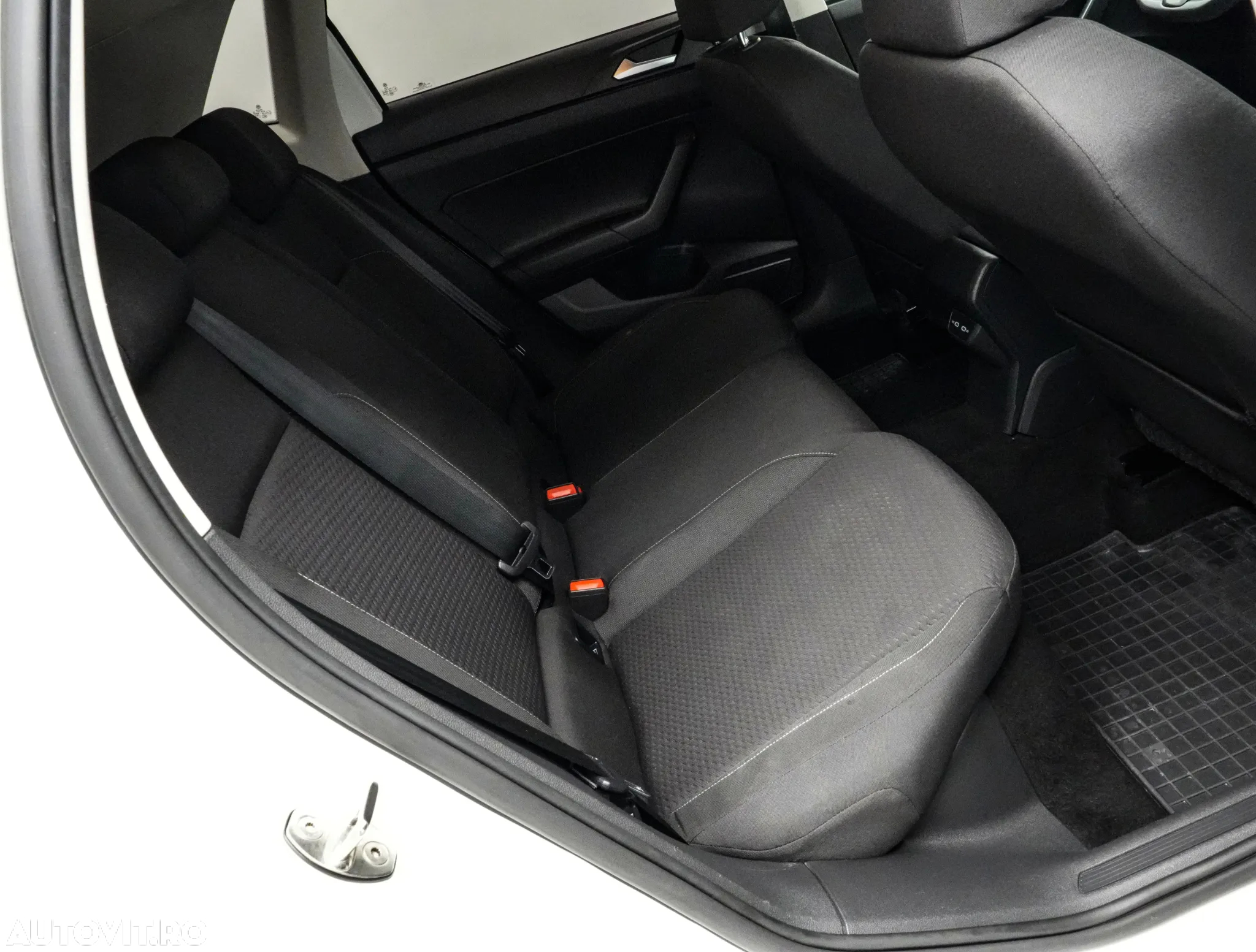 Volkswagen Polo 1.6 TDI DSG Highline - 14