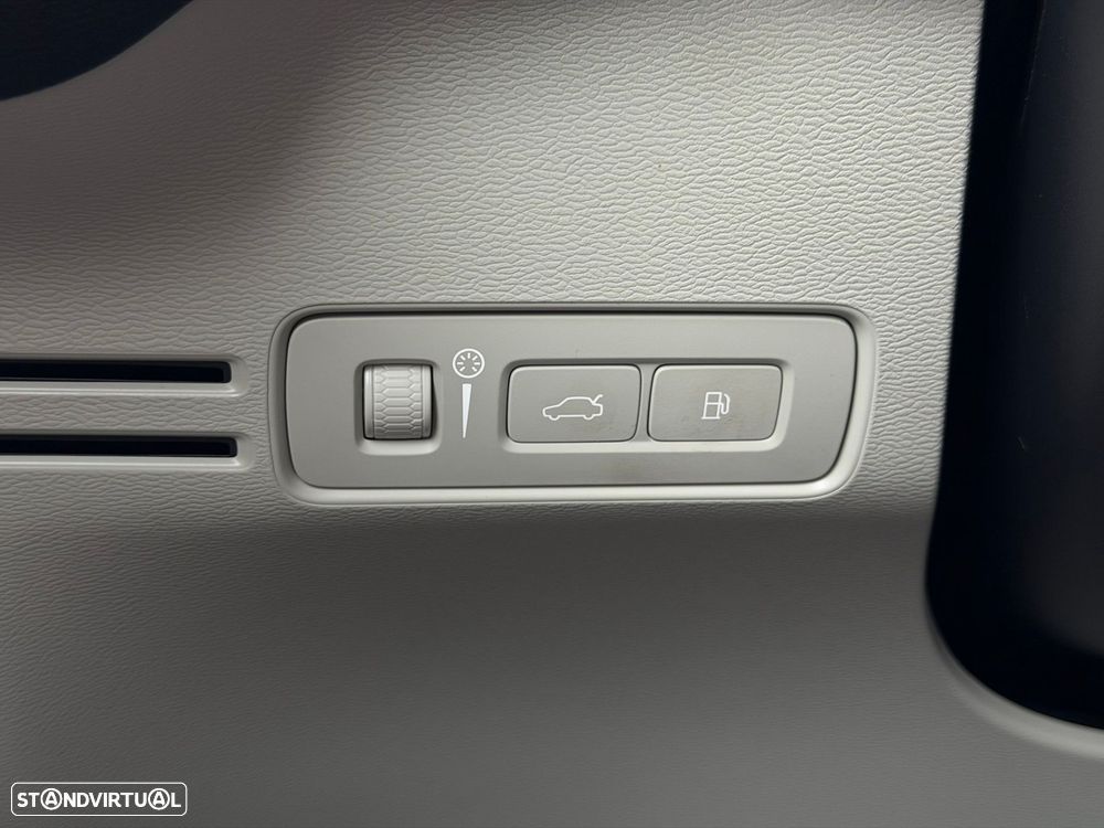 Volvo XC 40 1.5 T5 PHEV Inscription - 32