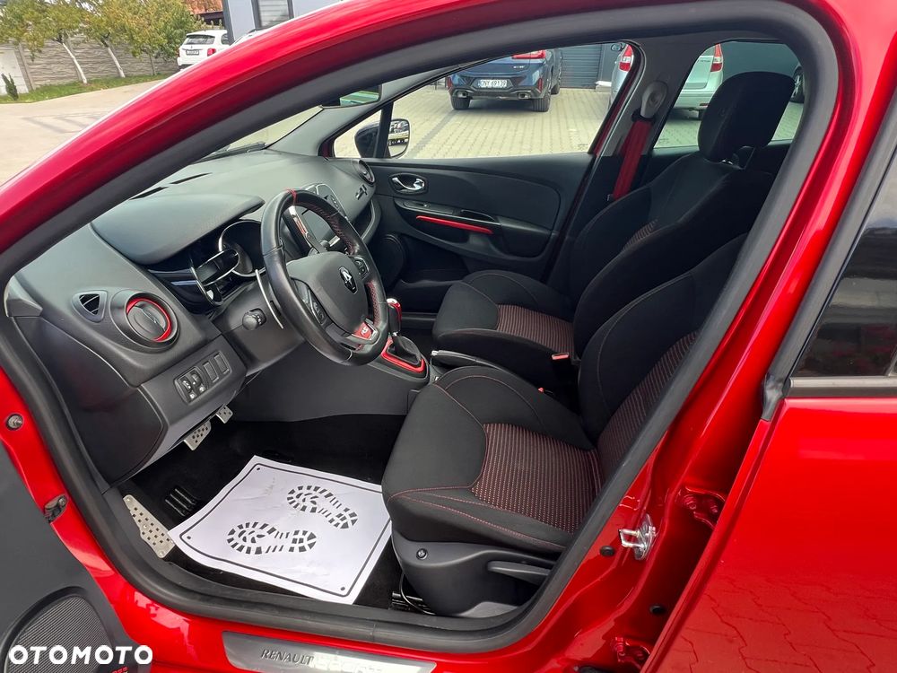 Renault Clio - 10