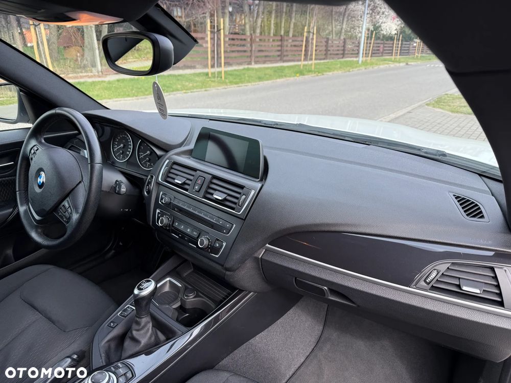 BMW Seria 1 116i - 14