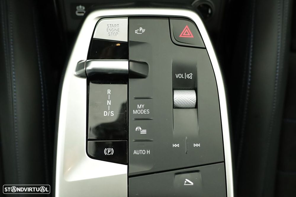 BMW X1 xDrive25e Pack Desportivo M - 14