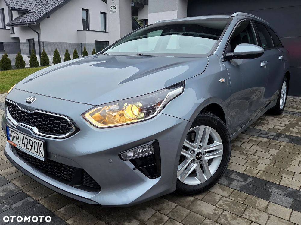 Kia Ceed - 1