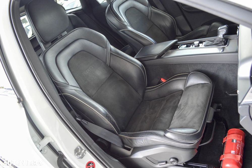 Volvo XC 60 D4 AWD R-Design - 22