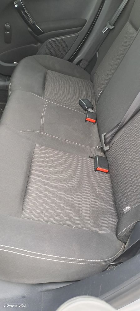 Peugeot 208 1.6 BlueHDi Style - 6