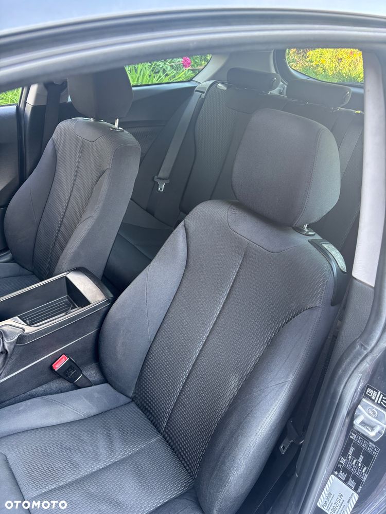 BMW Seria 1 118i - 9