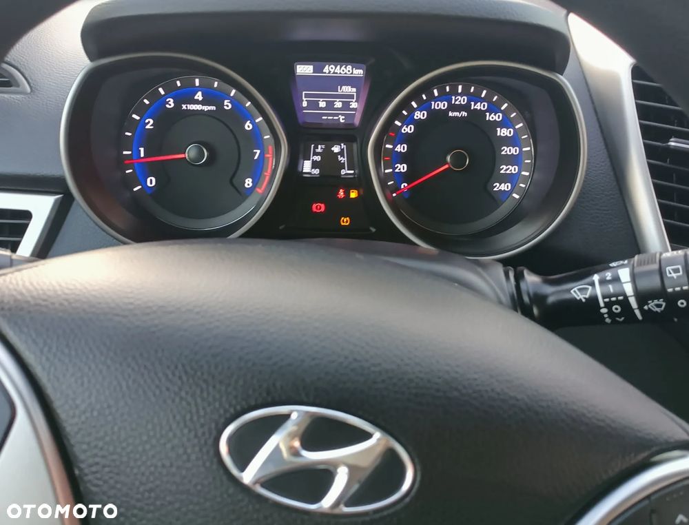 Hyundai i30 1.4 Classic + - 18