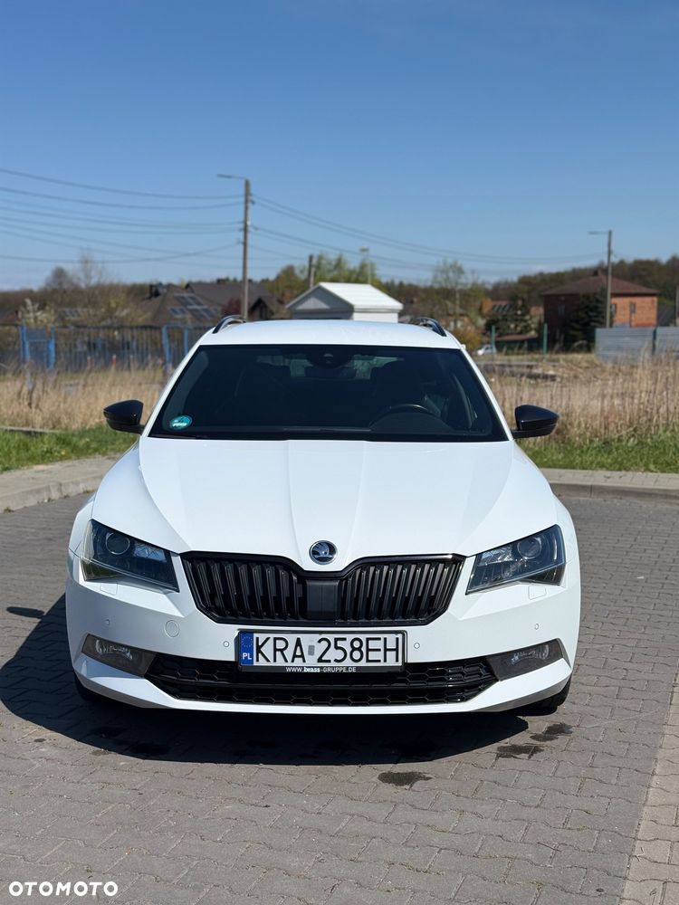 Skoda Superb 2018 photo 2