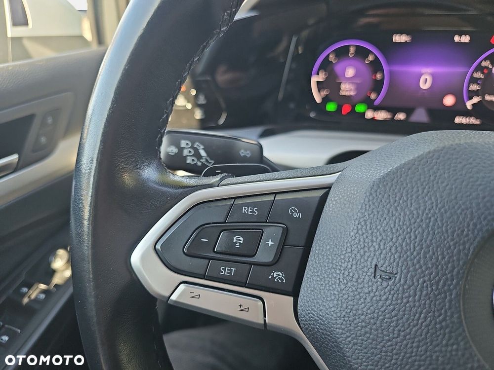 Volkswagen Golf - 18