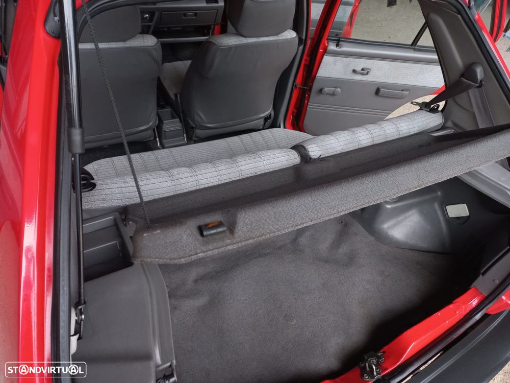 Nissan Micra 1.0 - 23