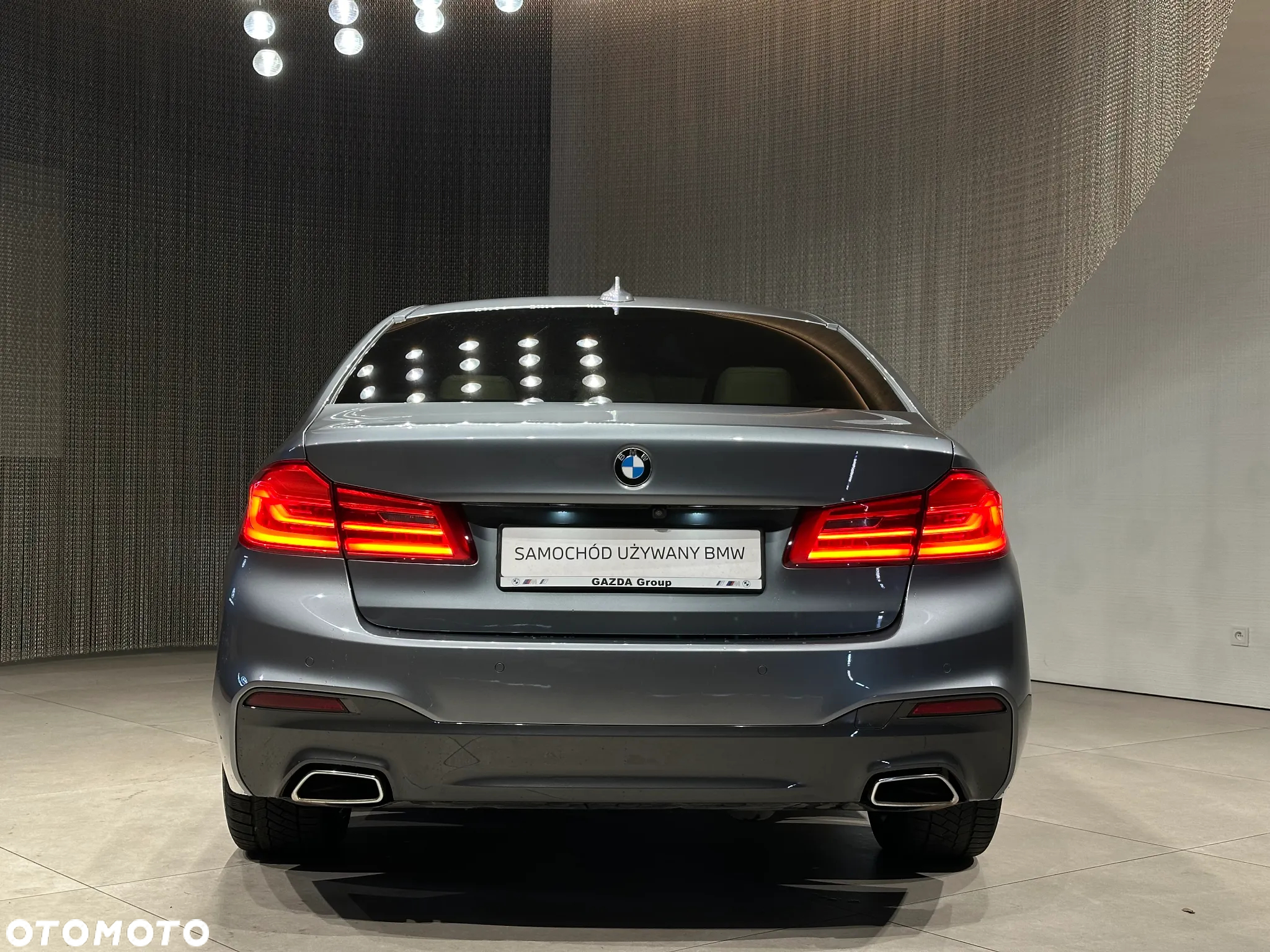 BMW Seria 5 520d M Sport - 9