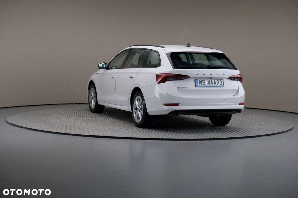 Skoda Octavia 2.0 TDI Ambition DSG - 2
