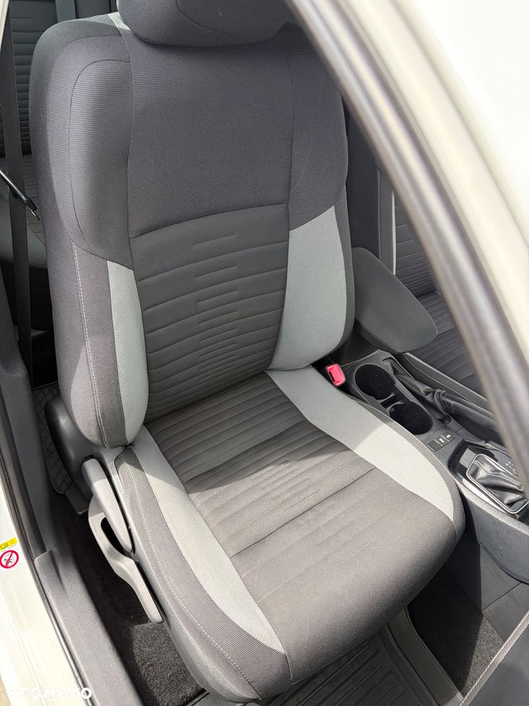 Toyota Auris 1.6 Premium + MM - 25