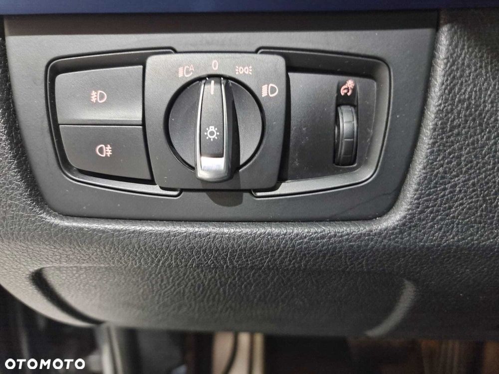 BMW Seria 3 - 23
