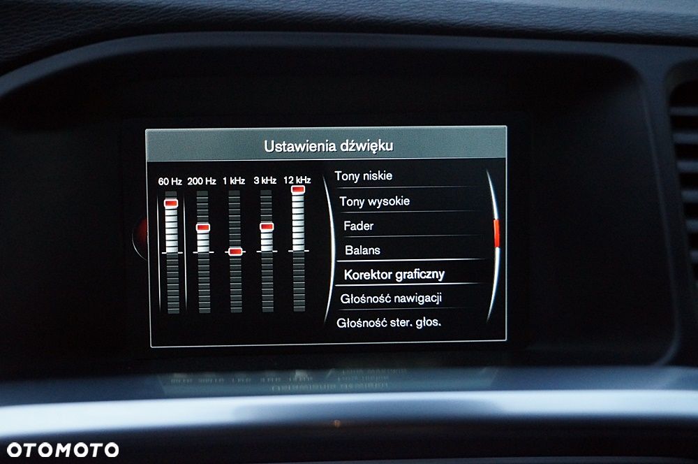 Volvo V60 D4 Geartronic Summum - 37