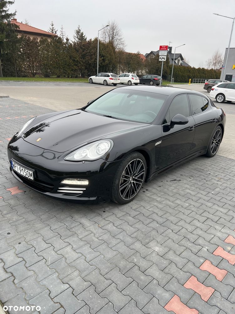 Porsche Panamera PDK - 9