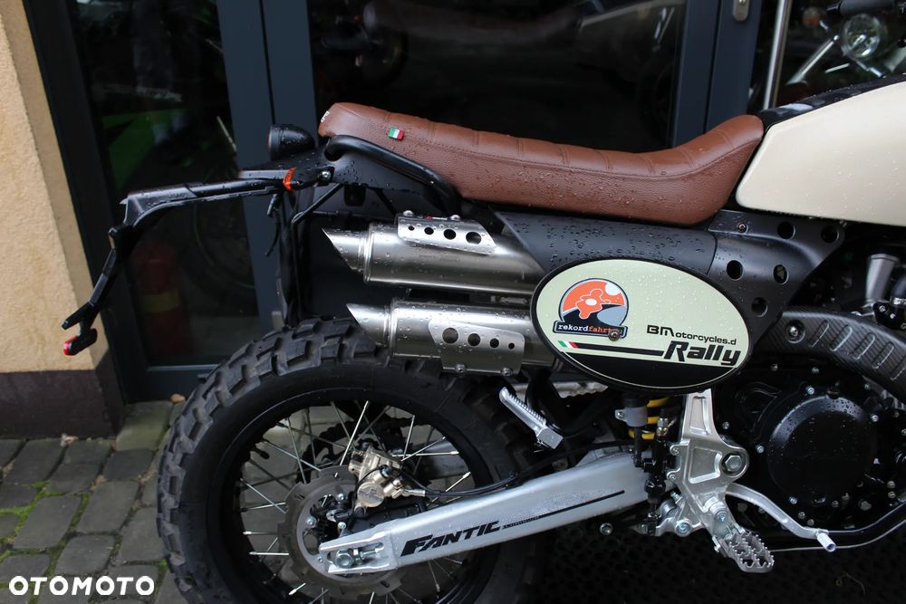 Fantic Inny - 11