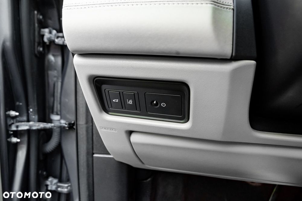 Land Rover Discovery Sport D150 - 31
