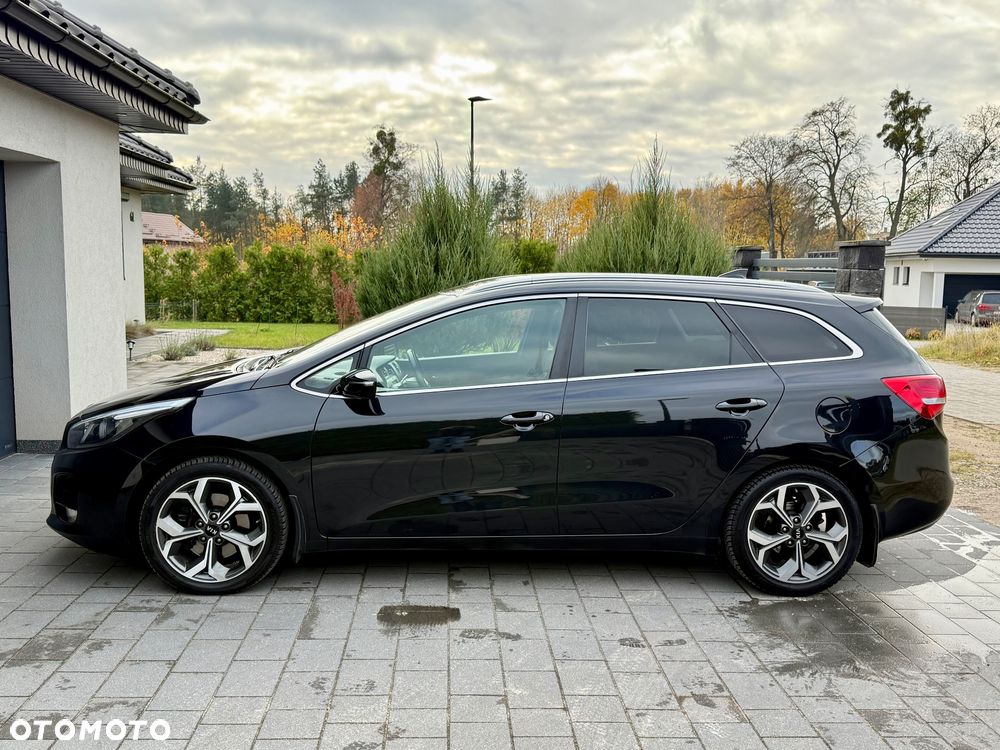 Kia Ceed 1.6 CRDi 136 DCT ISG SW GT Line - 32