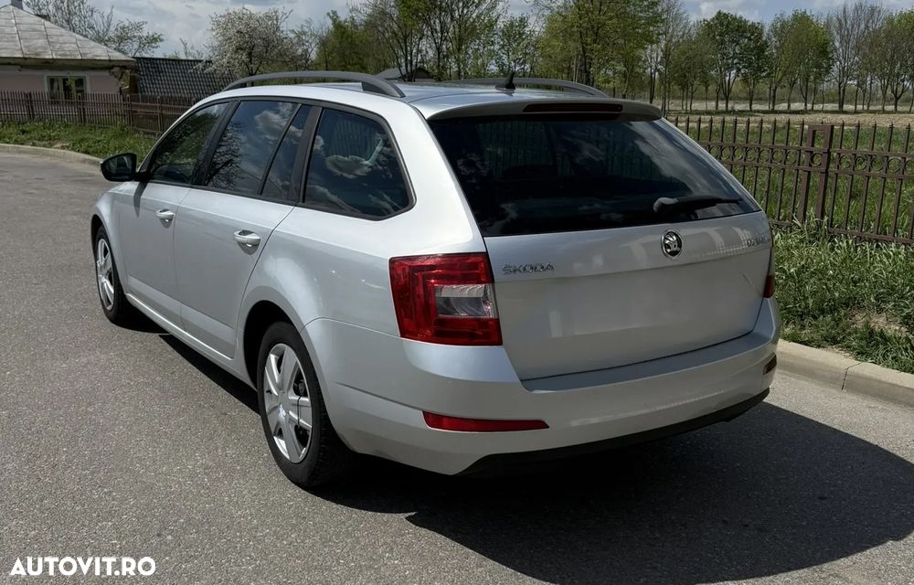 Skoda Octavia 2.0 TDI (Green tec) DSG Style - 5