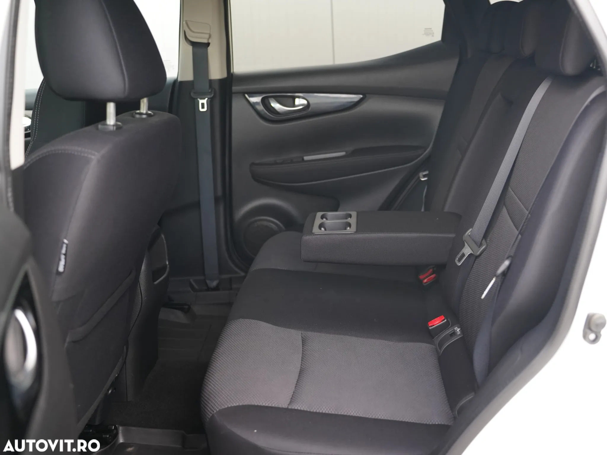 Nissan Qashqai 1.6 DCI Start/Stop 4X4-i Tekna - 10