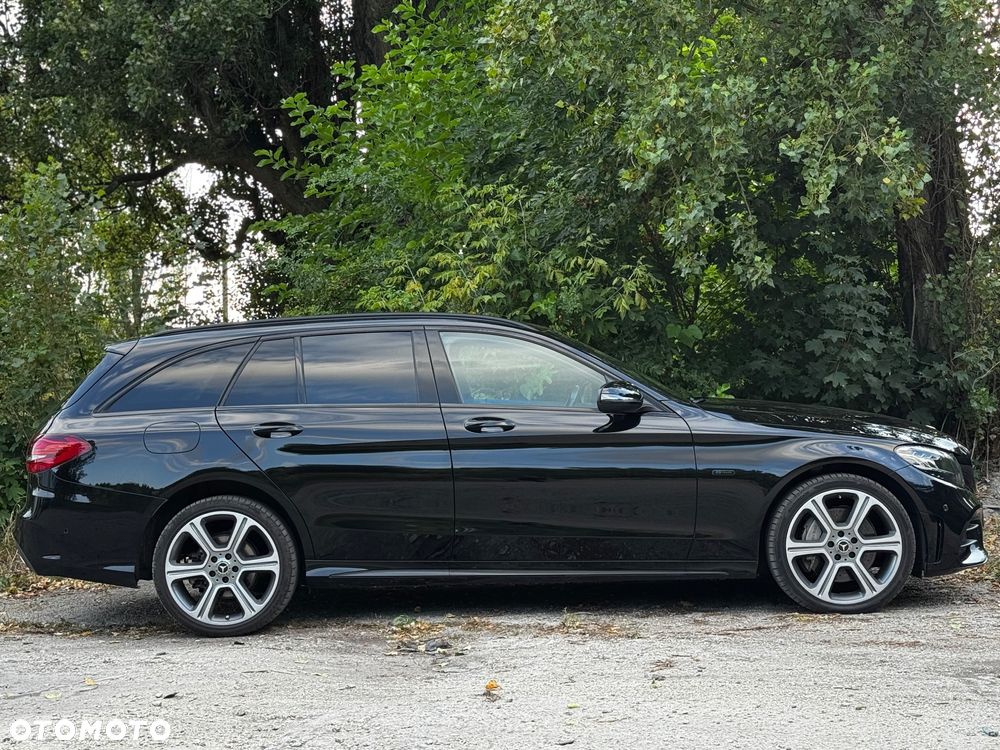 Mercedes-Benz Klasa C 300 de T 9G-TRONIC Night Edition - 12