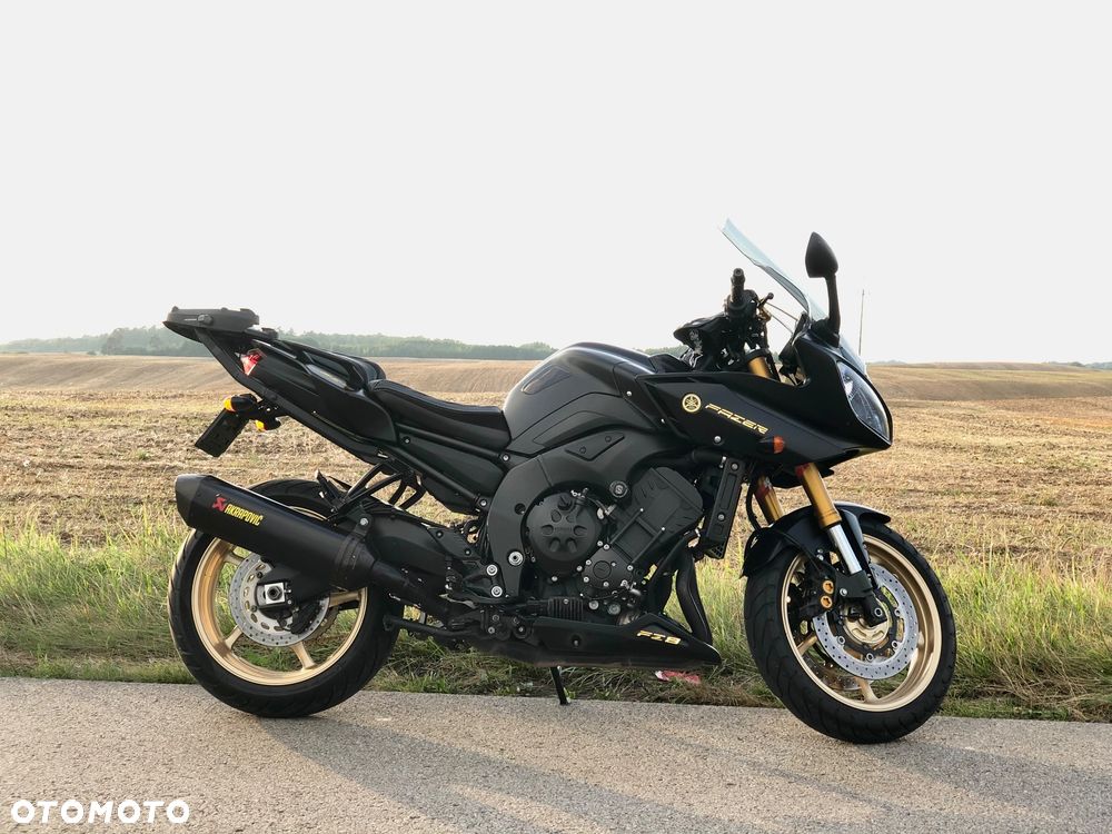Yamaha FZ8 - 3