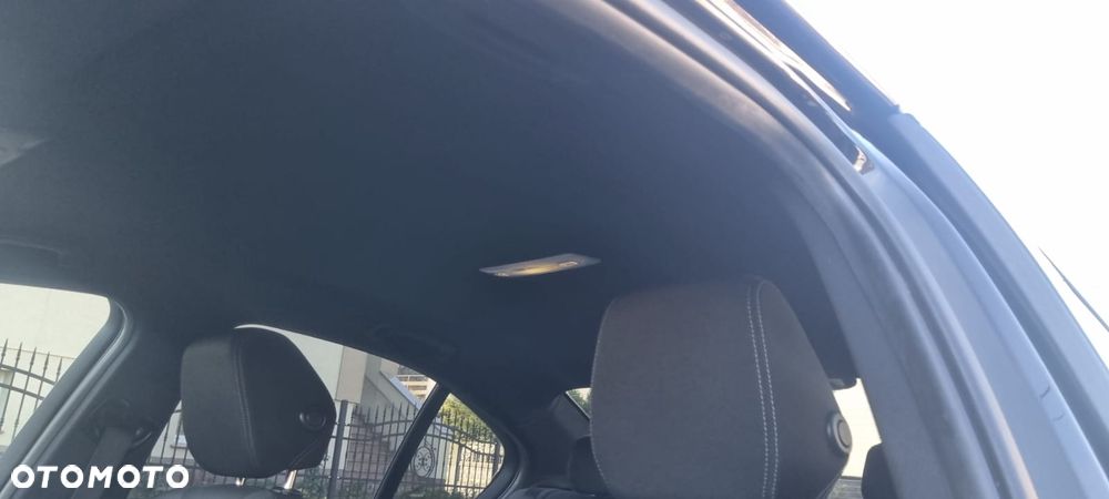 BMW Seria 3 320d xDrive Sport Line - 13