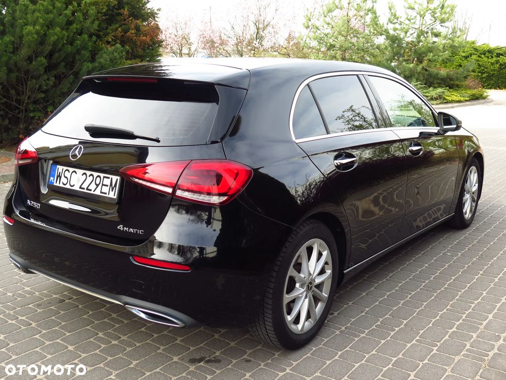 Mercedes-Benz Klasa A 250 4-Matic 7G-DCT - 4