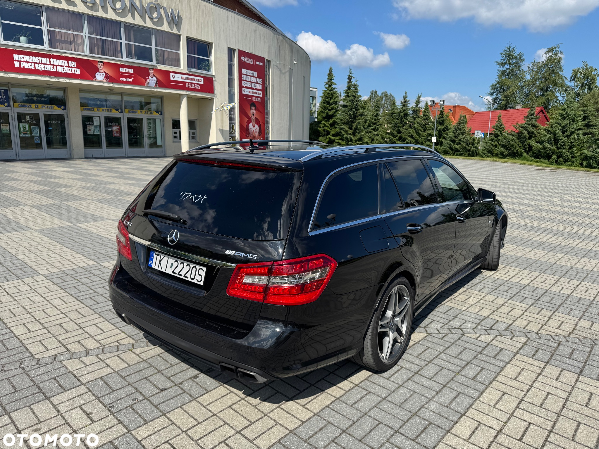 Mercedes-Benz Klasa E 63 AMG T AMG Speedshift 7G-MCT - 23