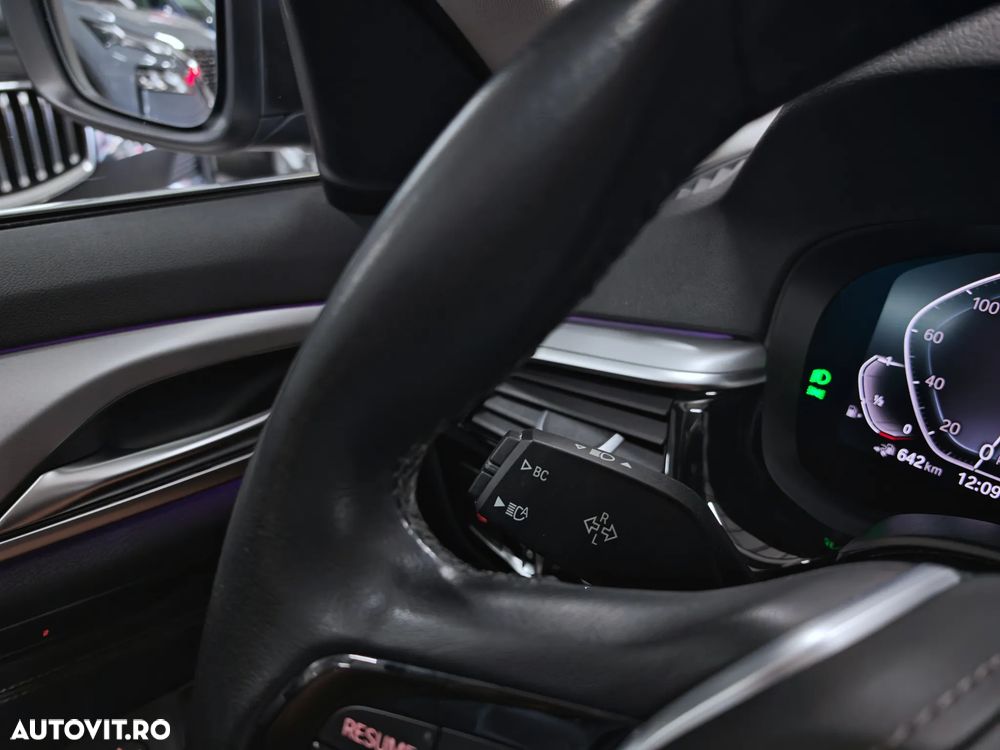 BMW Seria 5 520e AT PHEV - 24
