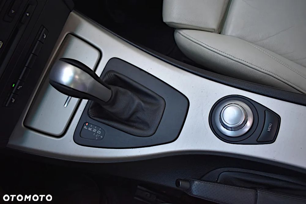 BMW Seria 3 - 25