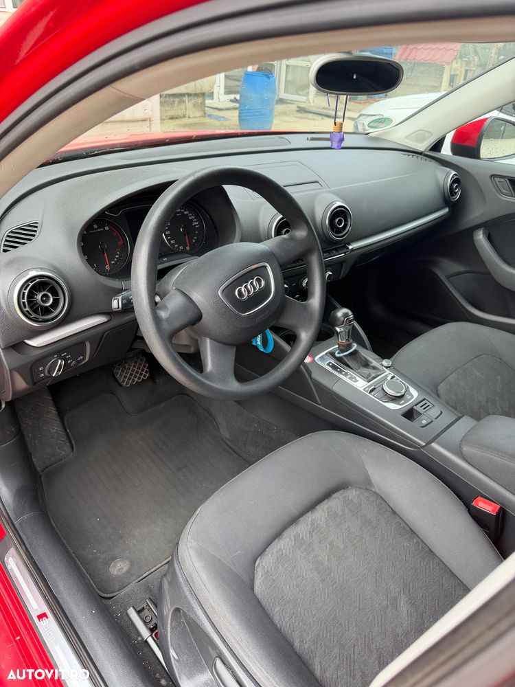 Audi A3 1.4 TFSI COD Stronic Attraction - 6
