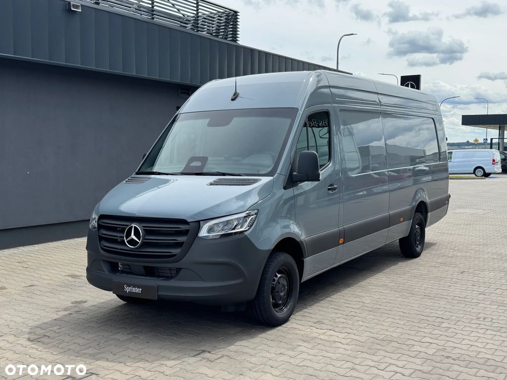 Mercedes-Benz Sprinter - 2